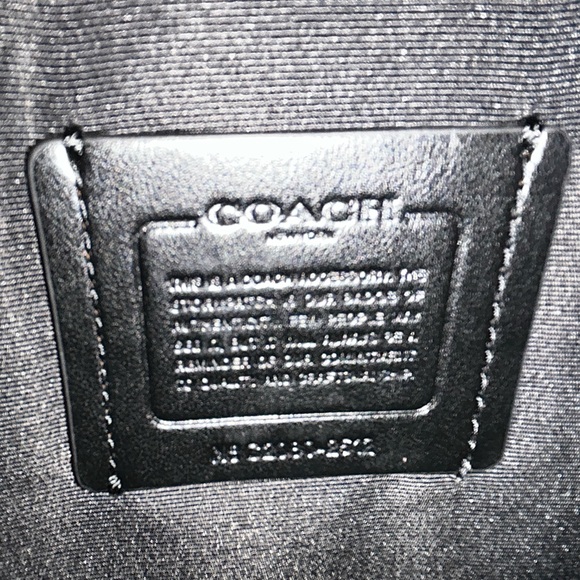 Coach Beckett Slim Pouch Clutch Purse Handbag Red Wristlet - Picture 4 of 7